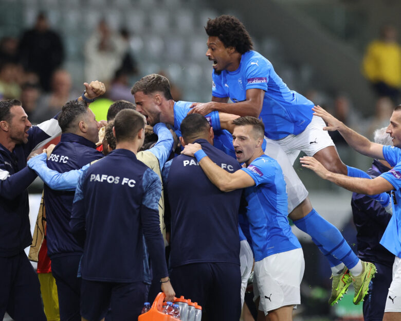Champions League: Η Πάφος ισοφάρισε στο 88′ με αυτογκόλ – Νέα ήττα για την Καϊράτ πριν τον Ολυμπιακό