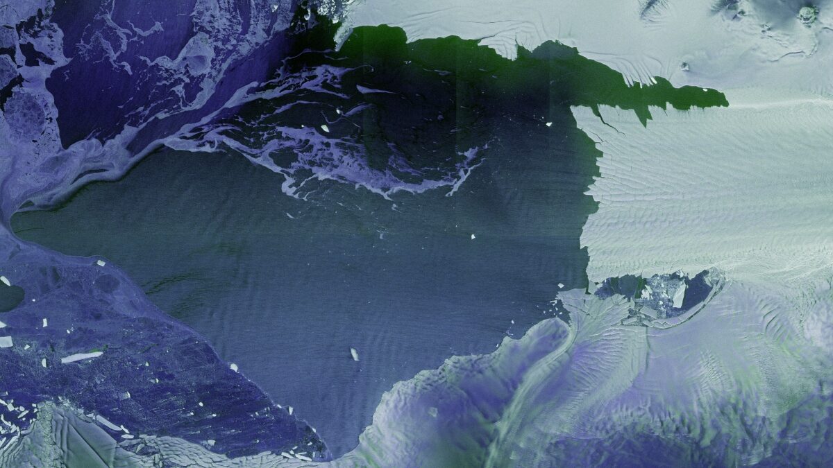 Ο δορυφόρος Copernicus Sentinel-1D έστειλε τις πρώτες εικόνες υψηλής ανάλυσης: Δείτε τους παγετώνες Thwaites και Pine Island