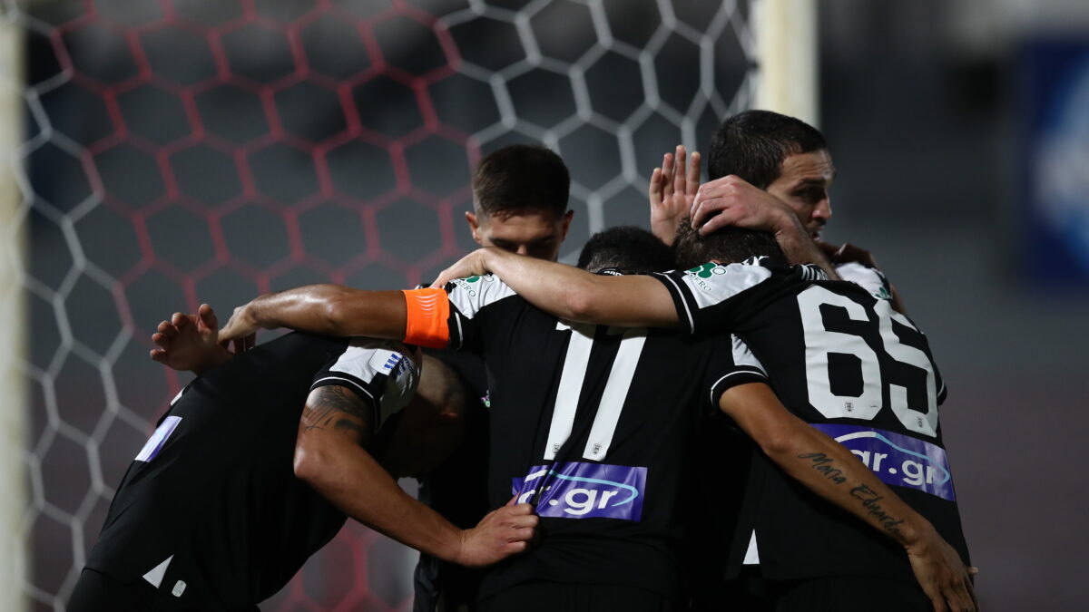 Οι παίκτες του ΠΑΟΚ πανηγυρίζουν στις Σέρρες (ΝΑΣΟΣ ΣΙΜΟΠΟΥΛΟΣ