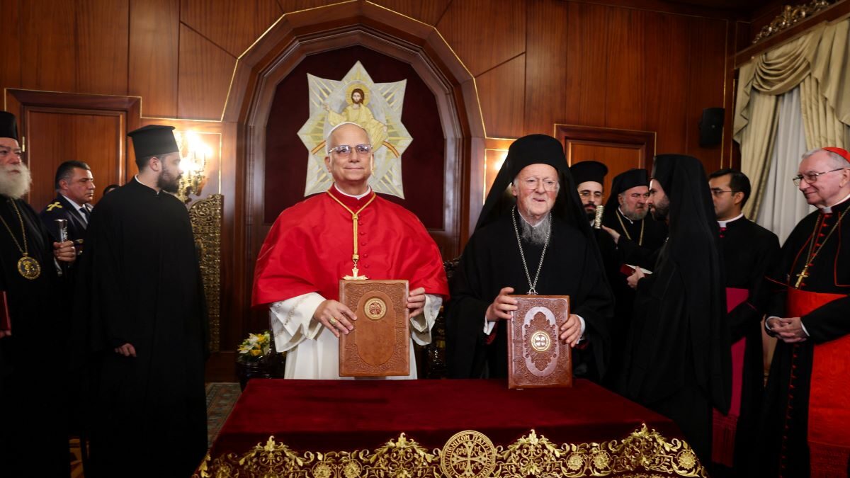 Ο Πάπας Λέων ΙΔ΄και ο Οικουμενικός Πατριάρχης Βαρθολομαίος