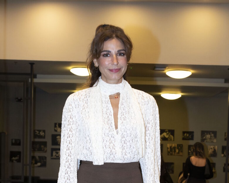 Κατερίνα Παπουτσάκη: «Τα παιδιά δεν με παρακολουθούν στην τηλεόραση -Δεν είναι ανάγκη να βλέπουν τη μαμά τους να δίνει φιλάκι»