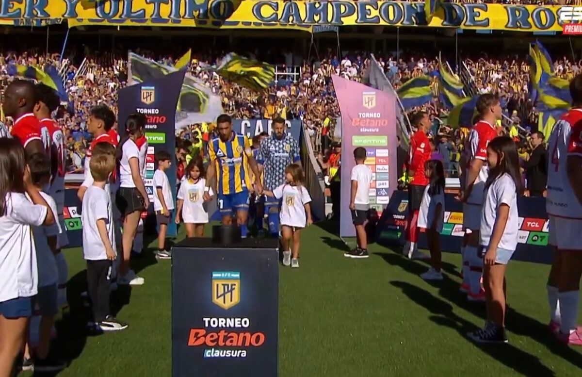 Αργεντινή: Οι παίκτες της Εστουδιάντες έκαναν pasillo με γυρισμένες πλάτες στους πρωταθλητές της Ροζάριο