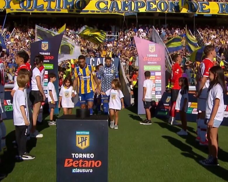 Αργεντινή: Οι παίκτες της Εστουδιάντες έκαναν pasillo με γυρισμένες πλάτες στους πρωταθλητές της Ροζάριο