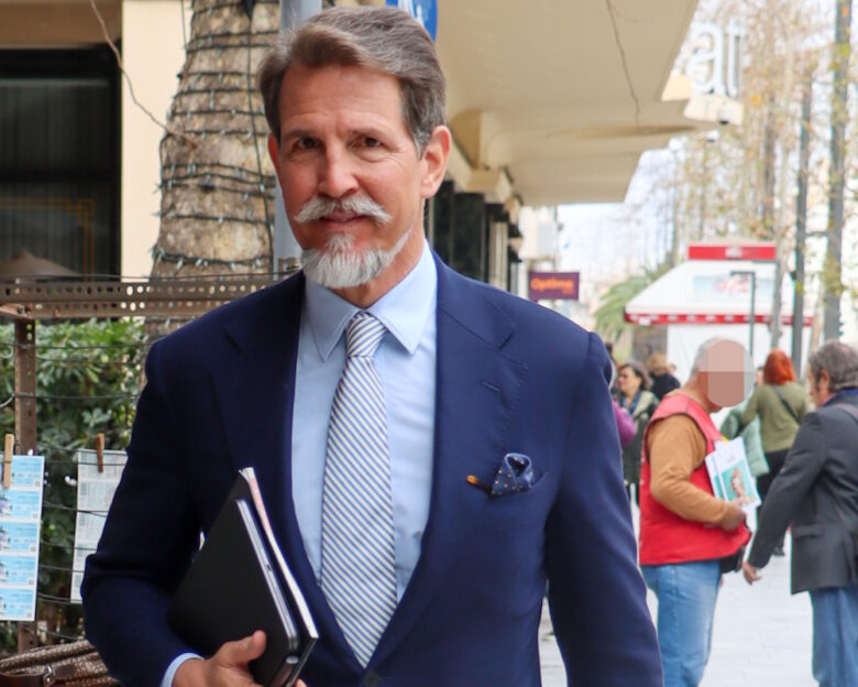 Παύλος Ντε Γκρες για Κίμπερλι Γκιλφόιλ: «Δεν την ξέρω, αλλά σίγουρα θα τη γνωρίσω»