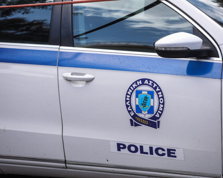 Βάρκιζα: Για μια γυναίκα ξέσπασε το επεισόδιο με τα μαχαιρώματα μεταξύ των ανήλικων