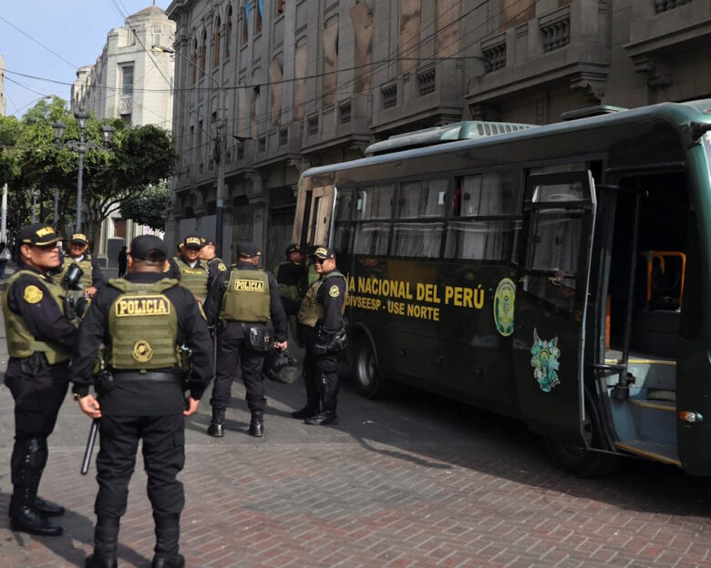 Τραγωδία στο Περού: Λεωφορείο έπεσε σε χαράδρα – 37 νεκροί και 18 τραυματίες
