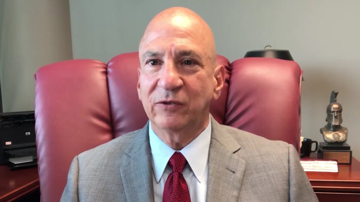 Ο Ελληναμερικανός εισαγγελέας της Τζόρτζια, Πιτ Σκανταλάκης