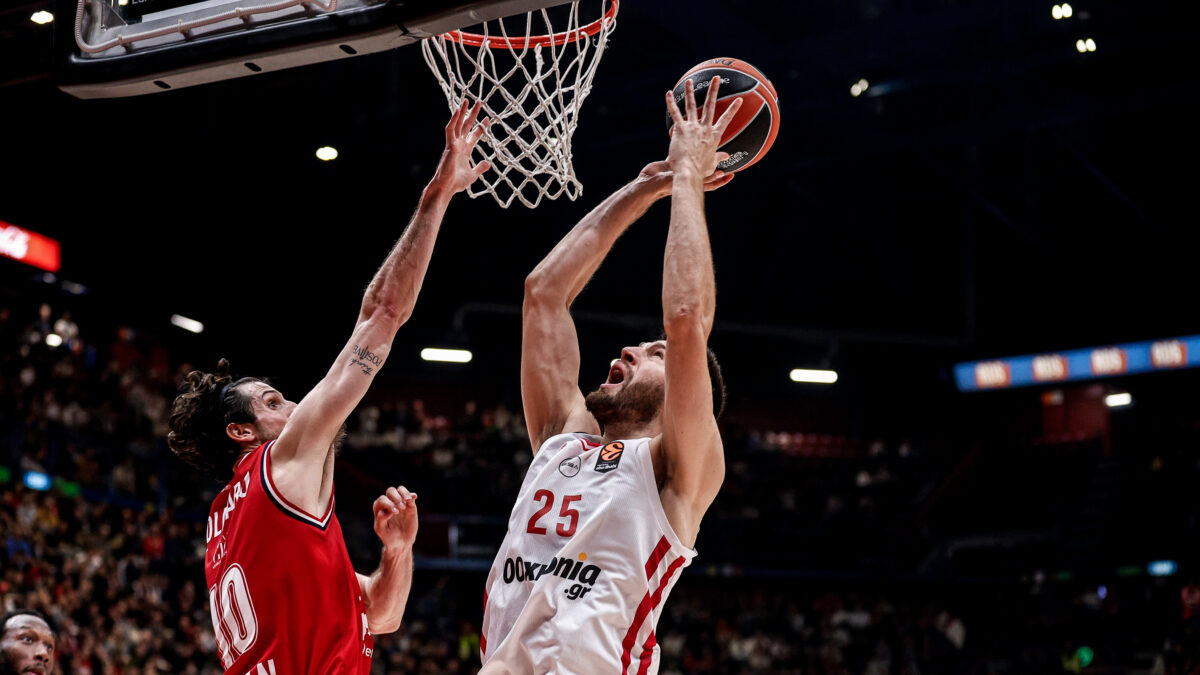 Ο Πίτερς κόντρα στην Αρμάνι (EUROKINISSI)