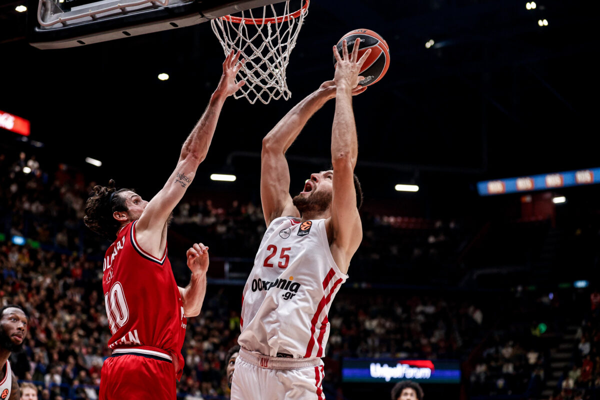 Ο Πίτερς κόντρα στην Αρμάνι (EUROKINISSI)