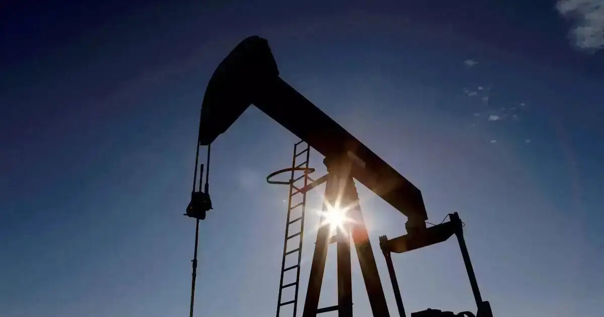 Pressure on Russia’s war chest from falling oil prices