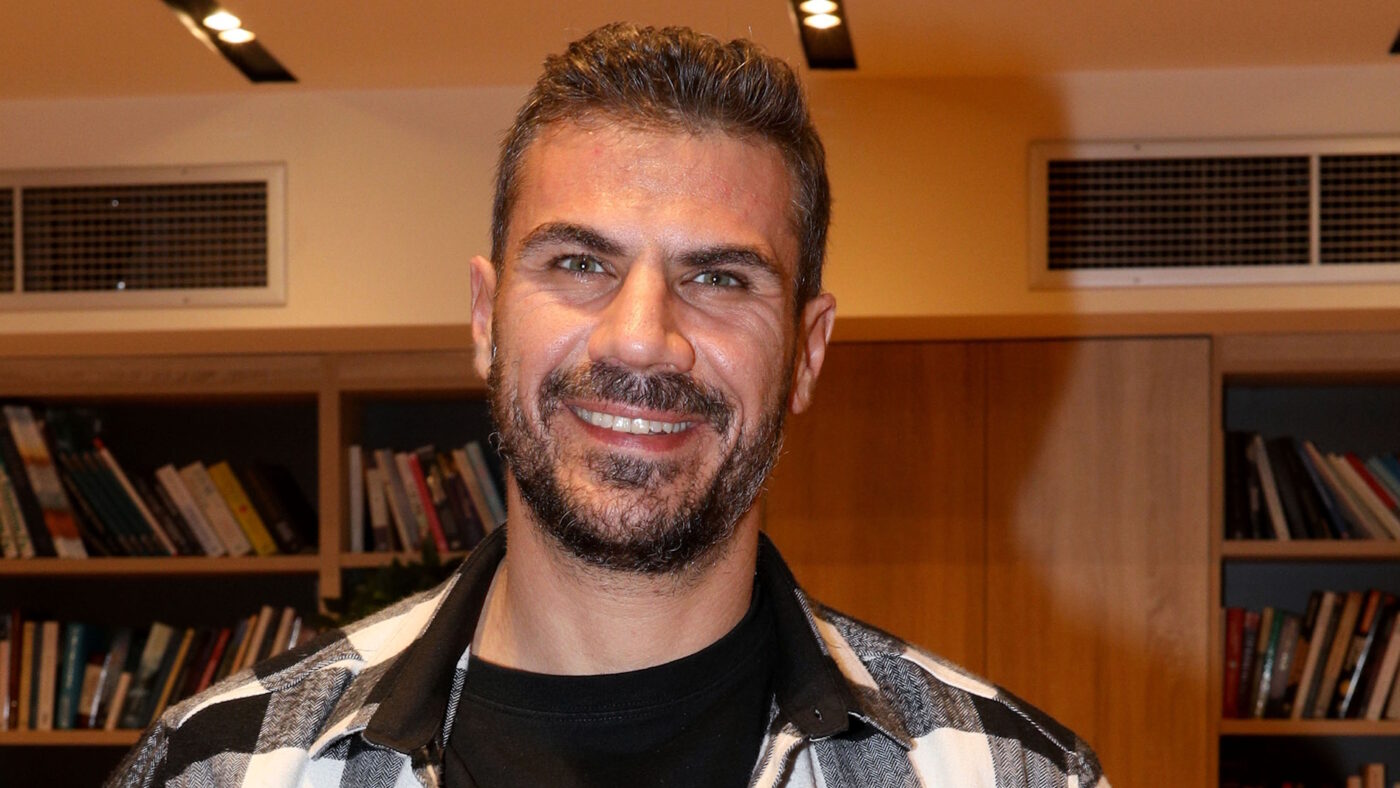 Άκης Πετρετζίκης