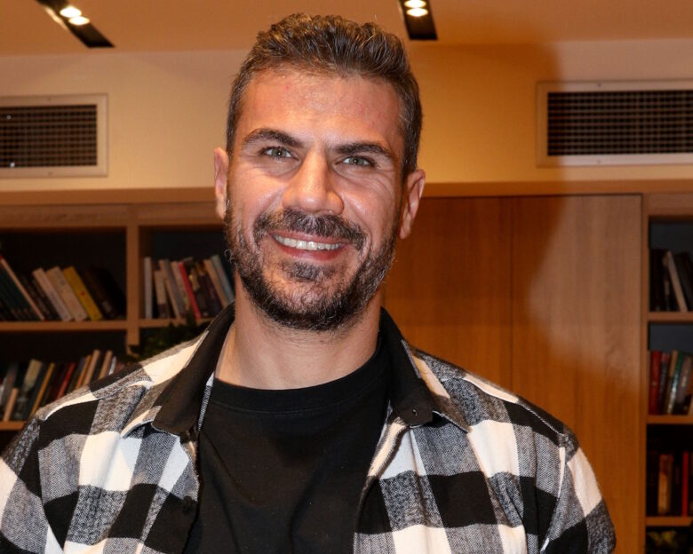 Άκης Πετρετζίκης: Είναι δύσκολο κομμάτι η κόρη για έναν πατέρα, νιώθεις τόσο ευάλωτος