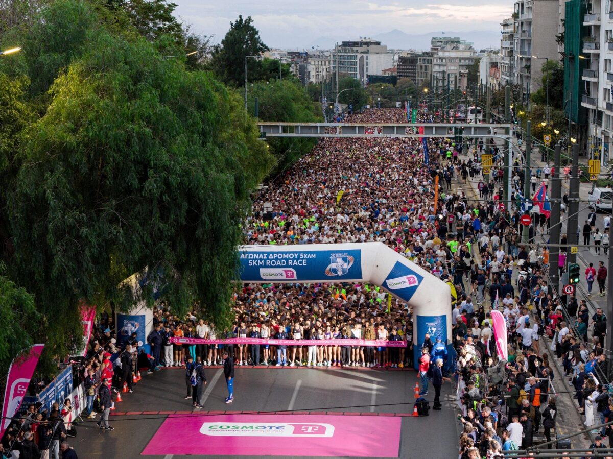Στιγμιότυπo από τον 42ο Μαραθώνιο της Αθήνας, τον Αυθεντικό
