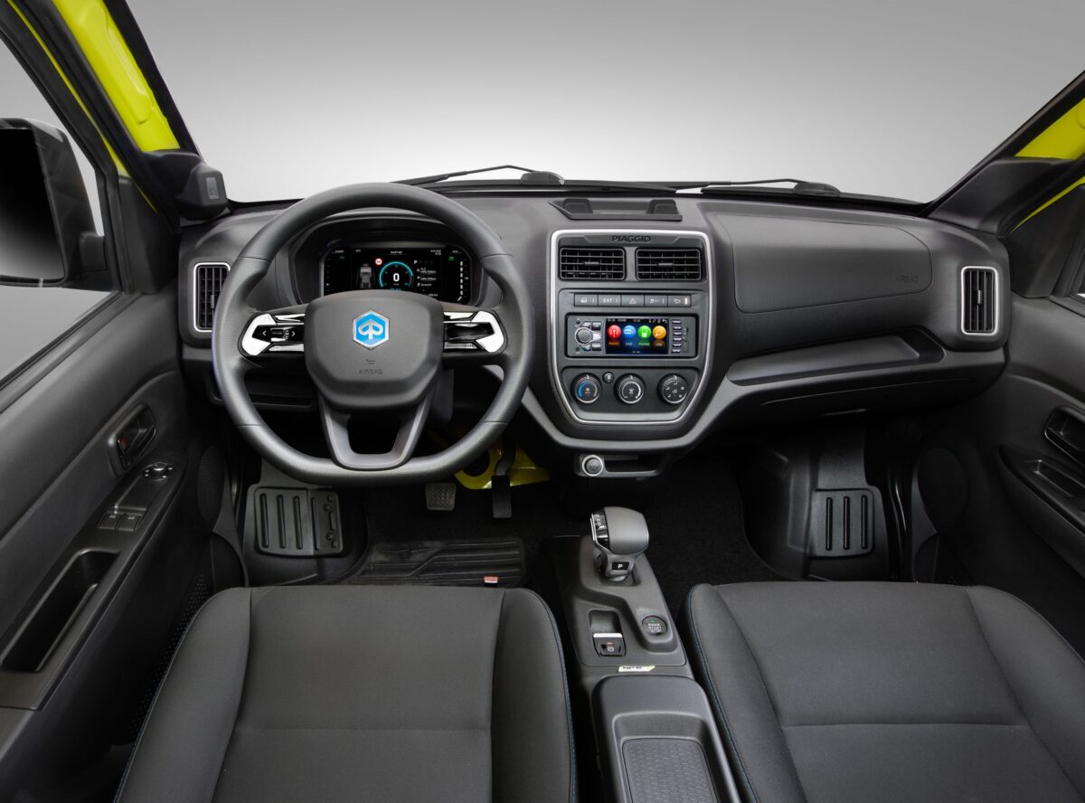 piaggio-porter-npe-inetrior