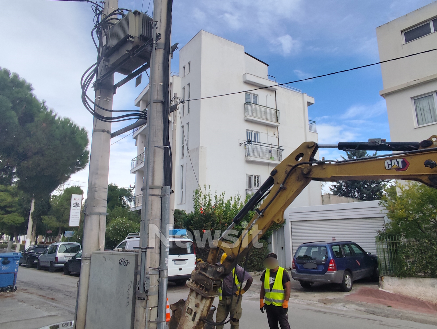 Συνεργεία έσπευσαν άμεσα στο σημείο που σημειώθηκε η έκρηξη