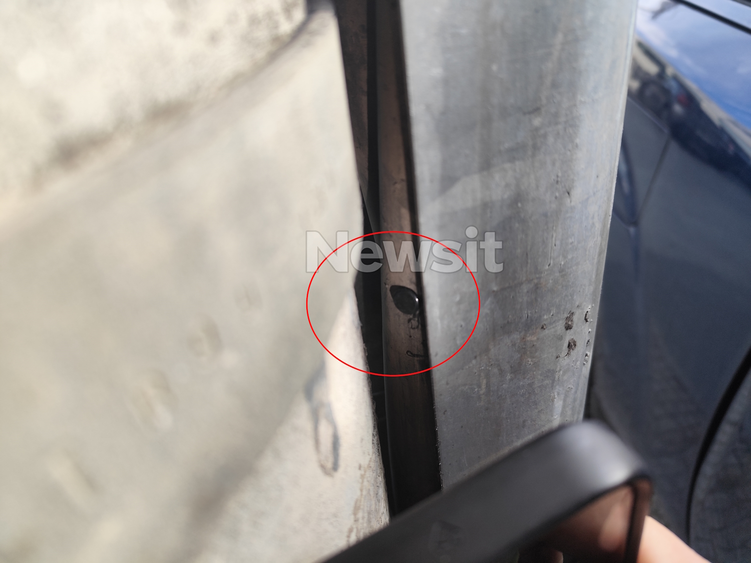 Πινέζα σε μετασχηματιστή της ΔΕΗ