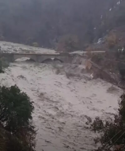 Κακοκαιρία: Βιβλική καταστροφή από τις πλημμύρες σε Ιόνιο και Ήπειρο – «Ποτάμια» οι δρόμοι, κατολισθήσεις και διακοπές ρεύματος