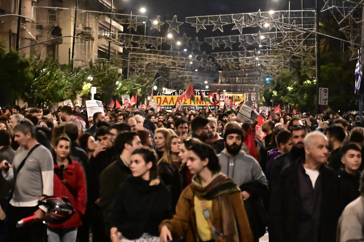 Πορεία για την 52η επέτειο από την εξέγερση του Πολυτεχνείου στην Αθήνα, Δευτέρα 17 Νοεμβρίου 2025.  (ΚΩΣΤΑΣ ΤΖΟΥΜΑΣ/EUROKINISSI)