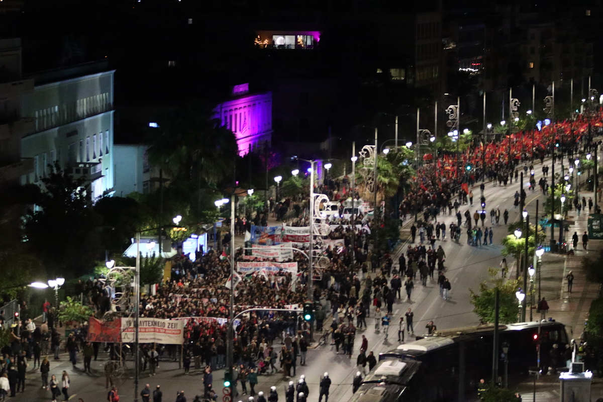 Γενική άποψη της πορείας για την 52η επέτειο του Πολυτεχνείου, Δευτέρα 17 Νοεμβρίου 2025.  (ΓΙΑΝΝΗΣ ΠΑΝΑΓΟΠΟΥΛΟΣ/EUROKINISSI)
