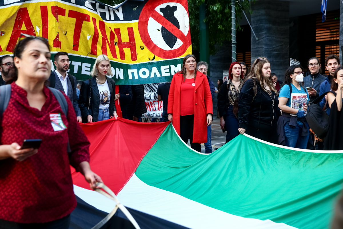 Πολιτικά κόμματα και πολιτικοί στην πορεία για την 52η επέτειο από την εξέγερση του Πολυτεχνείου, Δευτέρα 17 Νοεμβρίου 2025. ( (ΔΑΝΑΗ ΔΑΥΛΟΠΟΥΛΟΥ/EUROKINISSI)/EUROKINISSI)