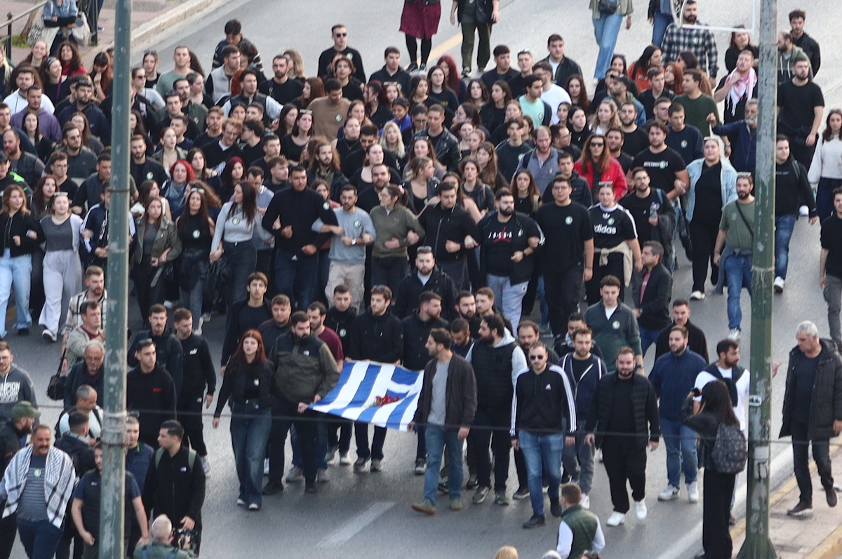 Γενική άποψη της πορείας για την 52η επέτειο του Πολυτεχνείου, Δευτέρα 17 Νοεμβρίου 2025.  (ΓΙΑΝΝΗΣ ΠΑΝΑΓΟΠΟΥΛΟΣ/EUROKINISSI)