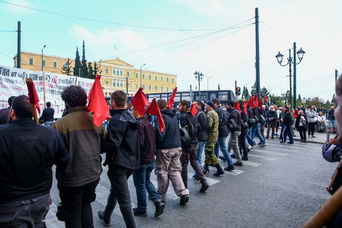 Πορεία για την 52η επέτειο από την εξέγερση του Πολυτεχνείου στην Αθήνα, Δευτέρα 17 Νοεμβρίου 2025.  (ΔΑΝΑΗ ΔΑΥΛΟΠΟΥΛΟΥ/EUROKINISSI)