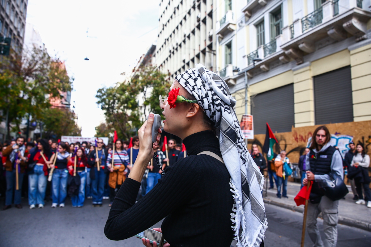 Πορεία για την 52η επέτειο από την εξέγερση του Πολυτεχνείου στην Αθήνα, Δευτέρα 17 Νοεμβρίου 2025.  (ΔΑΝΑΗ ΔΑΥΛΟΠΟΥΛΟΥ/EUROKINISSI)