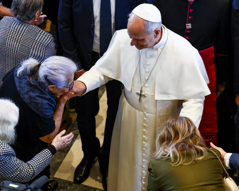 Ο πάπας Λέων έφτασε στη Νίκαια – Live η ιστορική κοινή λειτουργία με τον Βαρθολομαίο
