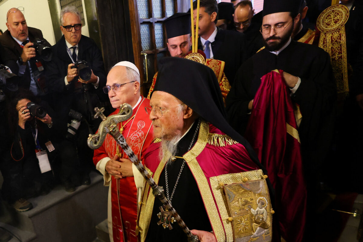 Ο παπας Λέων με τον Πατριάρχη Βαρθολομαίο