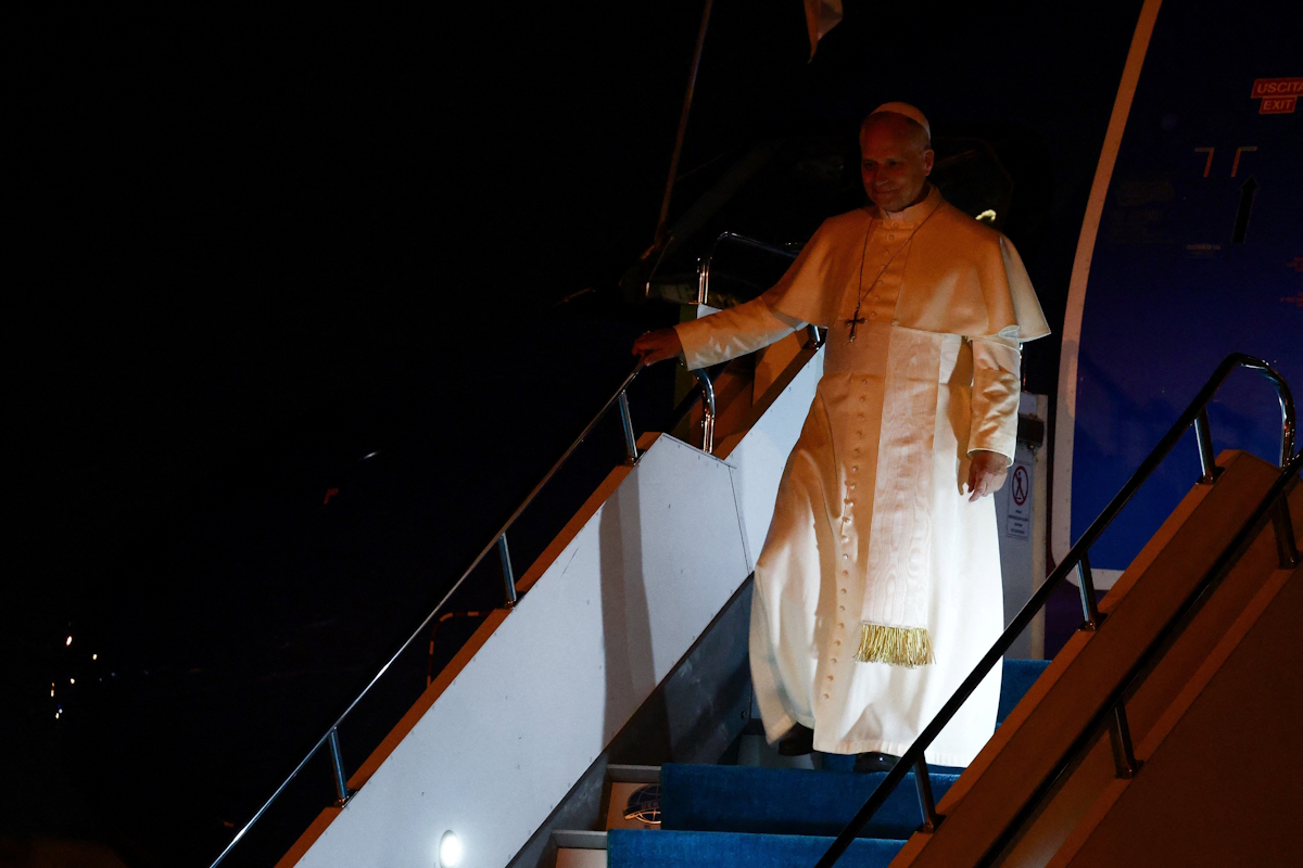 Ο Πάπας έφτασε στην Κωνσταντινούπολη