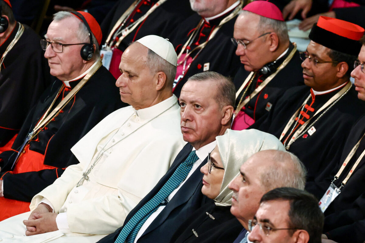 Ο Πάπας Λέων με τον Ερντογάν