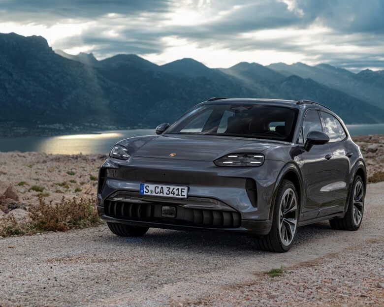 Porsche: Η Cayenne έγινε ηλεκτρική με 1.156 ίππους!