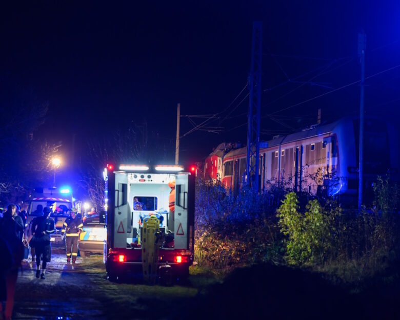 Τρόμος στη Σλοβακία: Μετωπική σύγκρουση δύο τρένων κοντά στη Μπρατισλάβα – Αρκετοί τραυματίες