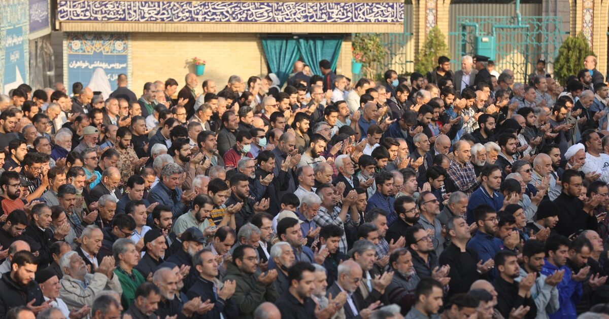 Iran: Group prayers for rain in Tehran – Water supplies drying up and evacuations likely