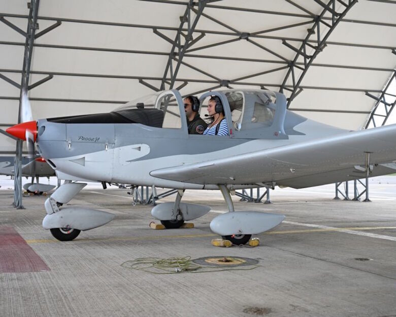 Πολεμική Αεροπορία: Πτήσεις μαθητών στη Σχολή Ικάρων με εκπαιδευτικό αεροσκάφος Tecnam