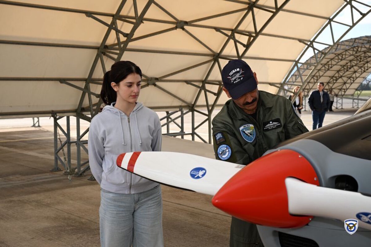 Πτήσεις μαθητών στη Σχολή Ικάρων