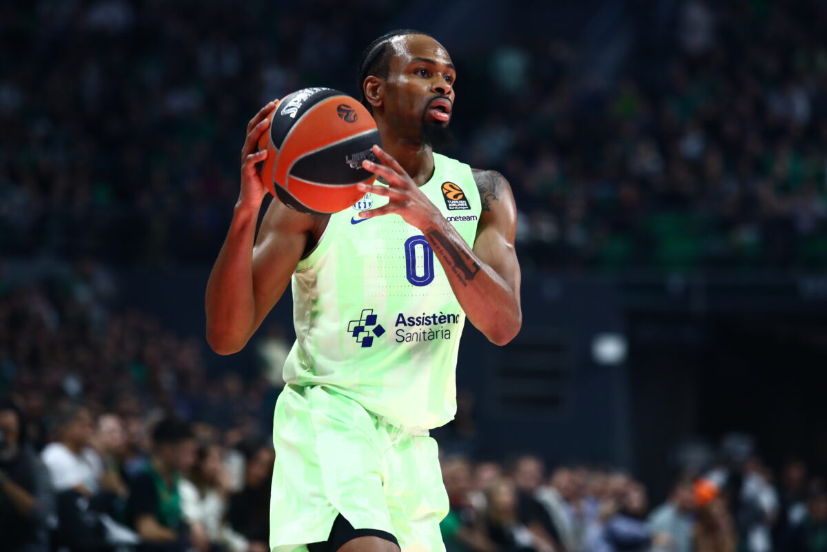 Ο Κέβιν Πάντερ με τη φανέλα της Μπαρτσελόνα (ΜΑΡΚΟΣ ΧΟΥΖΟΥΡΗΣ