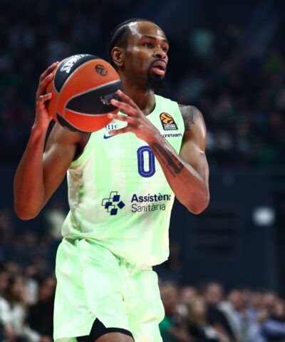 Ο Κέβιν Πάντερ με τη φανέλα της Μπαρτσελόνα (ΜΑΡΚΟΣ ΧΟΥΖΟΥΡΗΣ