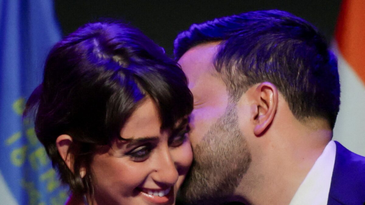 Η Ράμα Ντουουάτζι με τον Ζοχράν Μαμντάνι