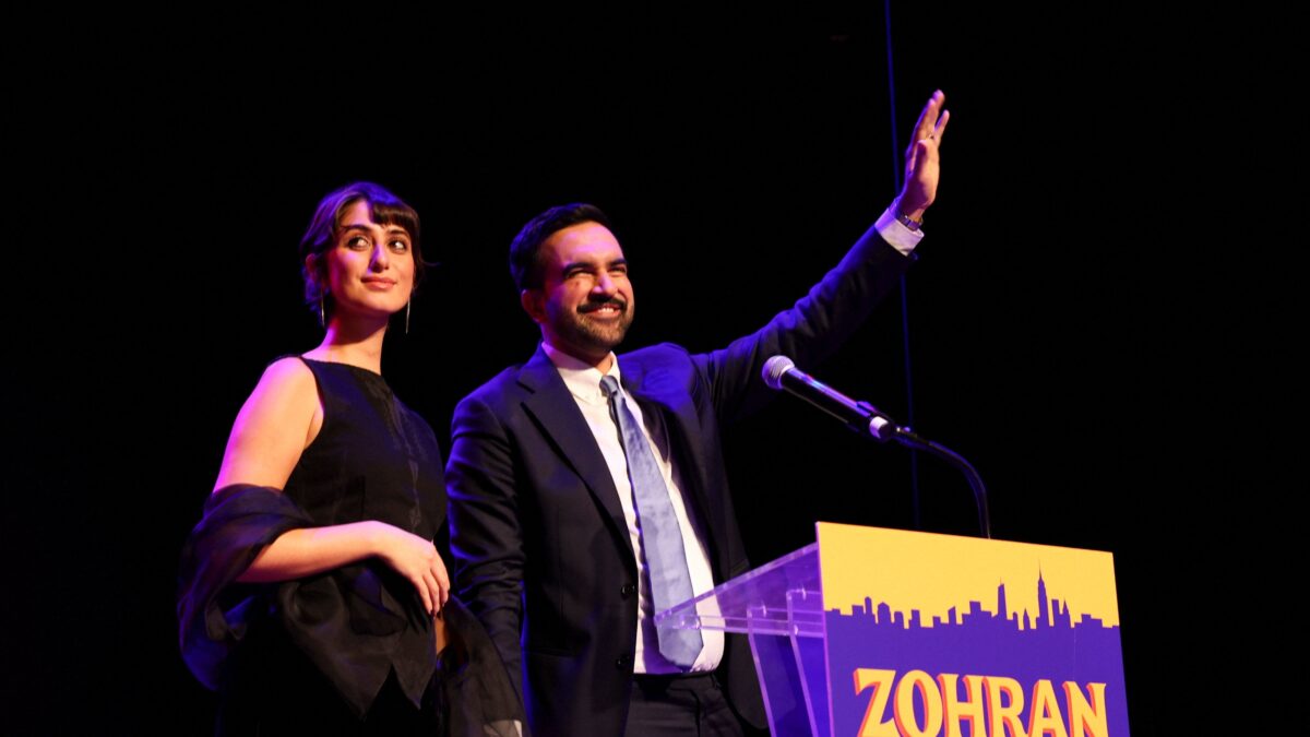 Η Ράμα Ντουουάτζι, η σύζυγος του Ζόραν Μαμντάνι, νέου δημάρχου της Νέας Υόρκης