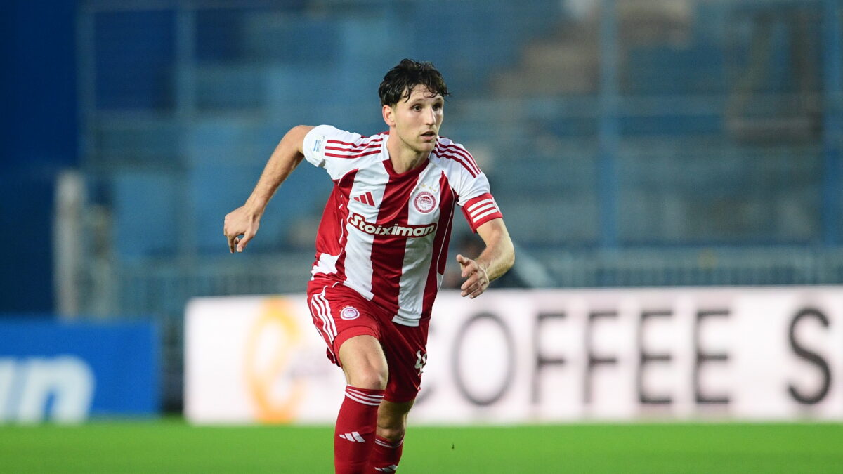 Ο Ρέτσος με τη φανέλα του Ολυμπιακού (ΓΙΩΡΓΟΣ ΜΑΤΘΑΙΟΣ