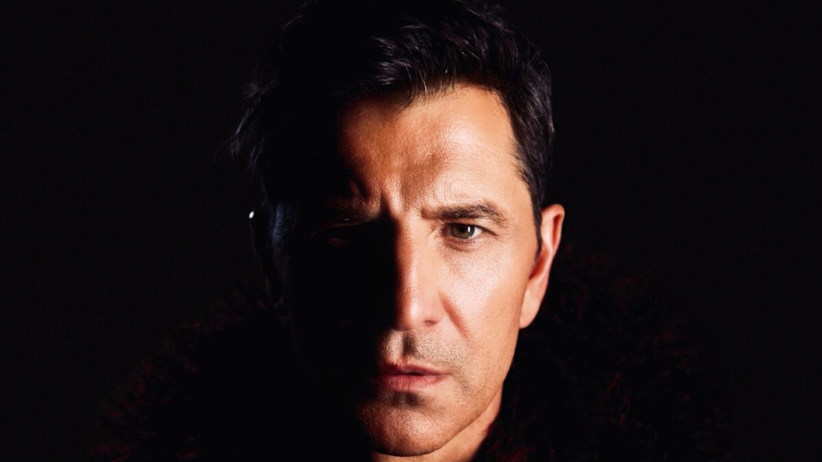 Σάκης Ρουβάς