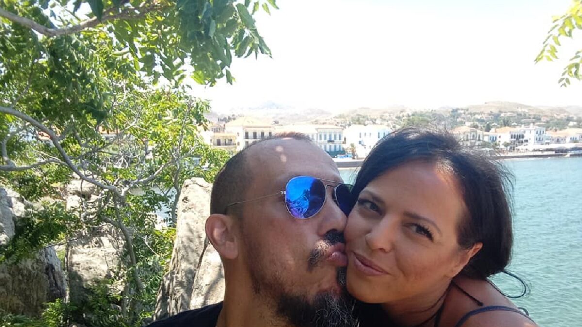 Σαλαμίνα: «Ήταν ένα πολύ καλά οργανωμένο έγκλημα» λέει η κόρη του θύματος – «Δεν πιστεύω ότι η δολοφόνος έχει μετανοήσει»