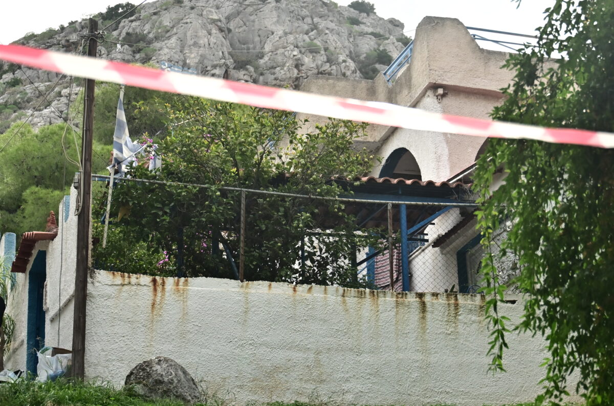 Ληστεία μετά φόνου στη Σαλαμίνα - Νεκρή ηλικιωμένη γυναίκα με τραύμα στο κεφάλι. Σάββατο 1 Νοεμβρίου 2025  (ΚΩΣΤΑΣ ΤΖΟΥΜΑΣ