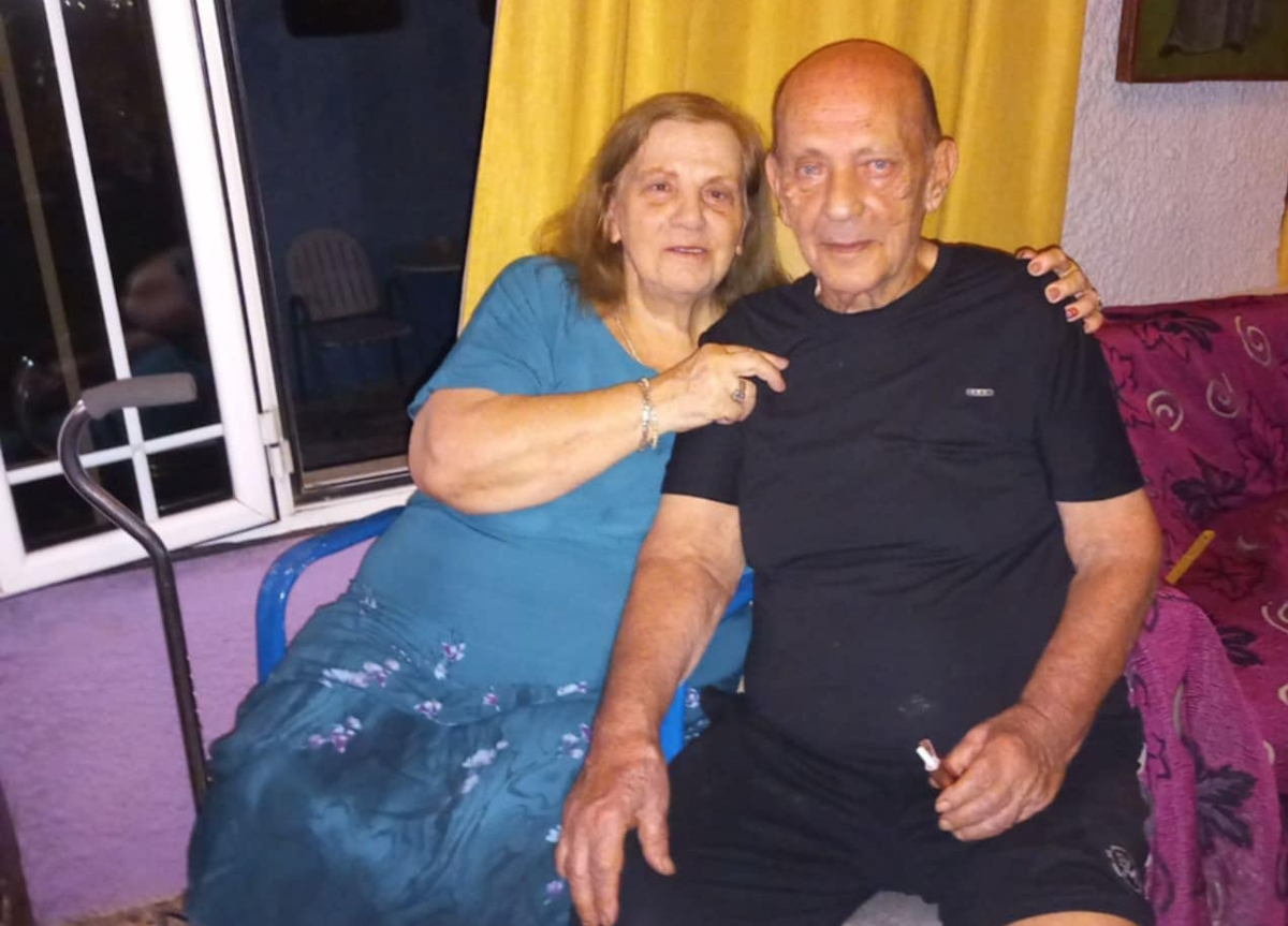 Η 75χρονη που δολοφονήθηκε στη Σαλαμίνα και ο σύζυγός της