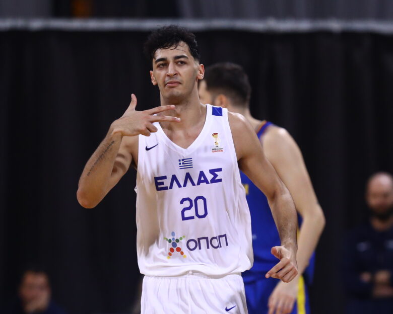 Ελλάδα – Ρουμανία 91-64: Σαρωτική πρεμιέρα στα προκριματικά του Μουντομπάσκετ με Λαρεντζάκη και Σαμοντούροφ