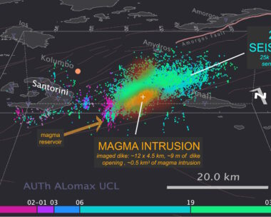 Χάρτης που δείχνει τη σεισμική δραστηριότητα στα ανοικτά των νησιών Σαντορίνη και Αμοργός