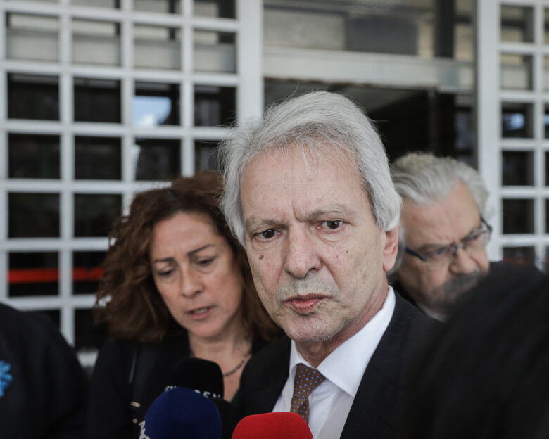 Novartis: Δεσμεύονται τα περιουσιακά στοιχεία των πρώην προστατευόμενων μαρτύρων «Μάξιμου Σαράφη» και «Αικατερίνης Κελέση»