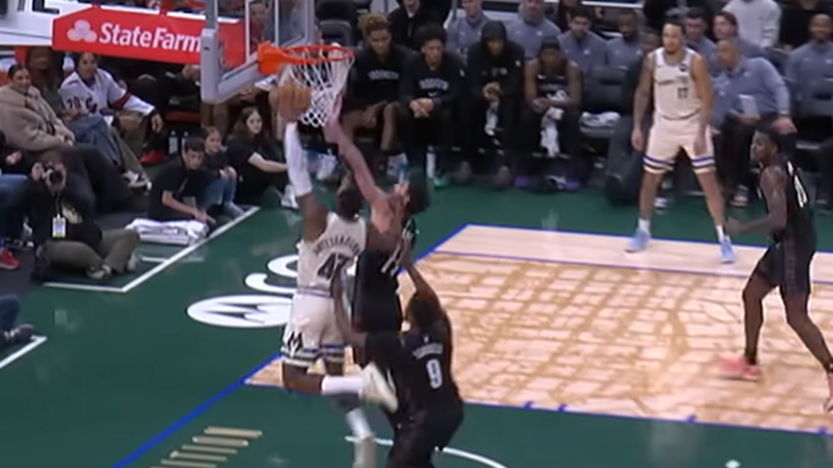 Θανάσης Αντετοκούνμπο