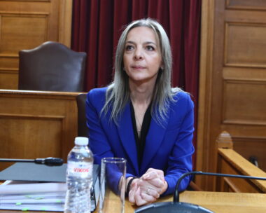 Η Πόπη Σερμετζίδου στην Εξεταστική